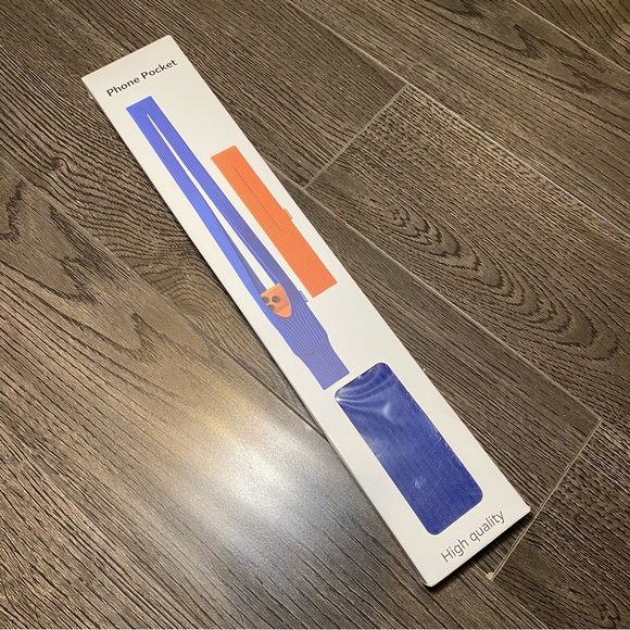 iPhone Pocket x ISSEY MIYAKE - Picture 7 of 12